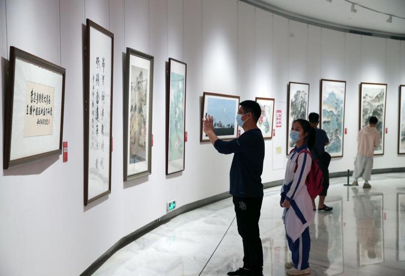 奮進粵港澳大灣區作品展巡展至深圳，百余精品藝術展現灣區風貌